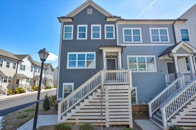 Photo - 1272 Carbon Ct SE