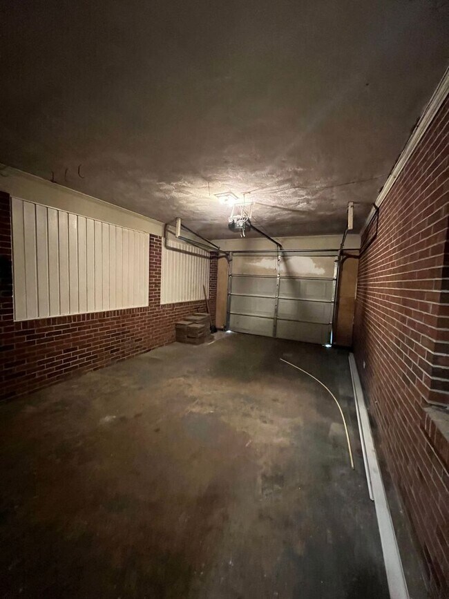 Foto del edificio - 138 Halsey Ave