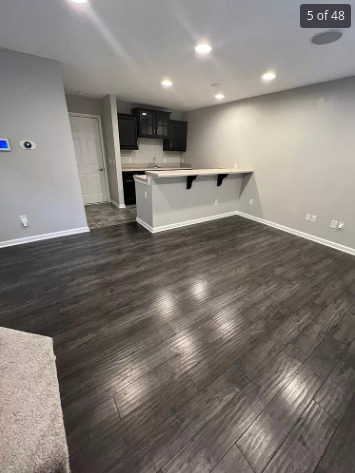 Building Photo - 9424 Park Meridian Dr