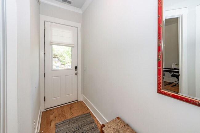 Foto del edificio - 3 Bedroom 3 Bath Single Family Home in Sab...