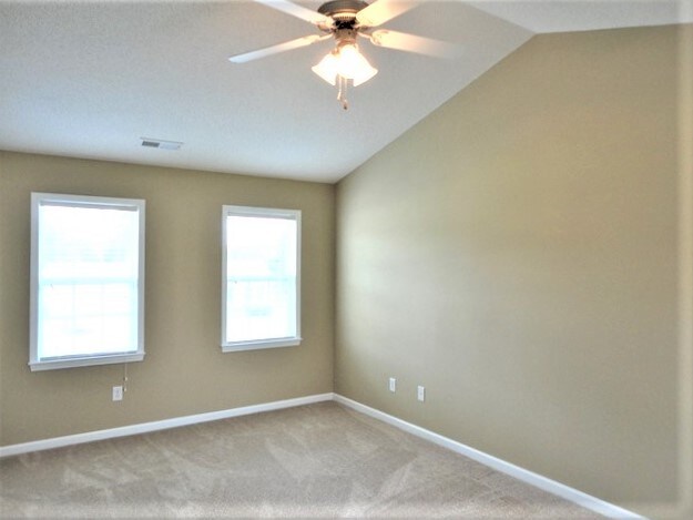 Building Photo - 118 Ventura Drive