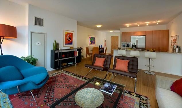 Photo - 190 E Illinois St (Chicago, IL) Apartment