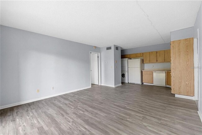 Building Photo - 8203 Sun Spring Cir