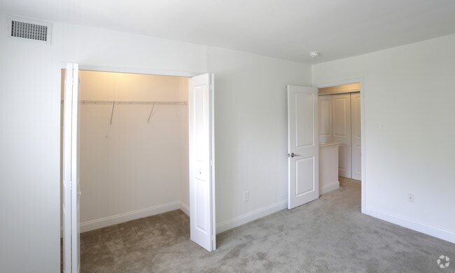 Bedroom - Regency Woods