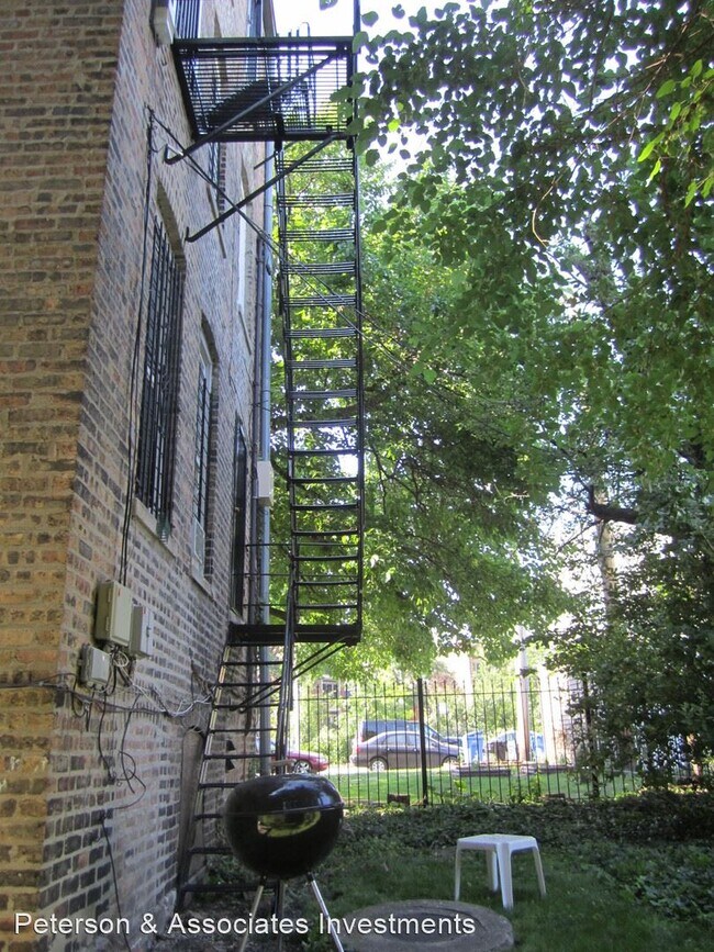 Building Photo - 1269 N Wolcott Ave