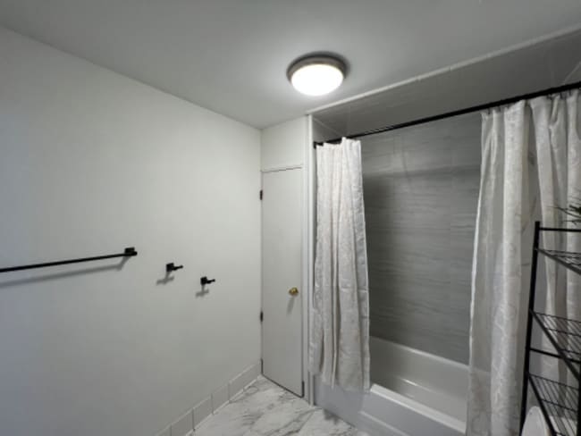 Building Photo - 2535 Post St