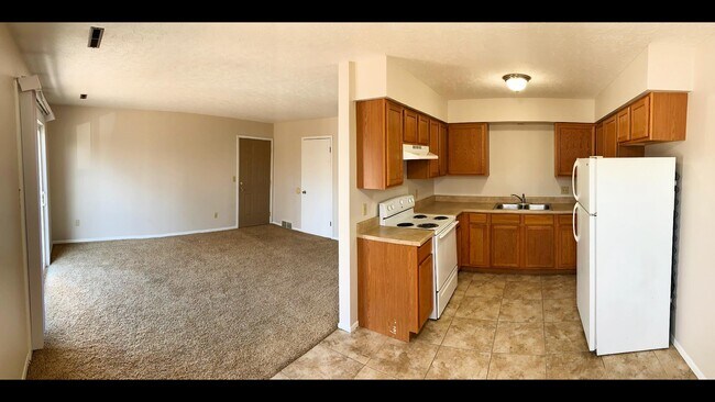 Building Photo - 2435 Shaker Ct