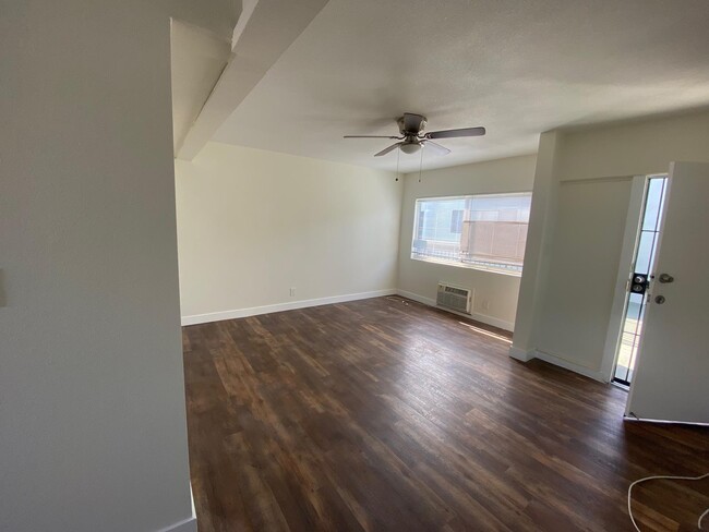 Foto del interior - 16131 Eucalyptus Ave