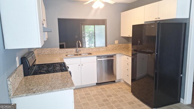 Building Photo - 1205 Oakplace Dr SW
