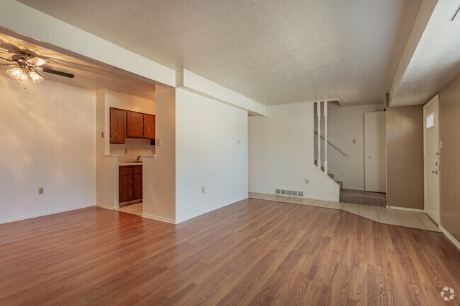 2BD, 1,5BA 980 ft². - Huntington/Cfalls