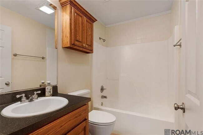 Foto del edificio - 412 E Beech St