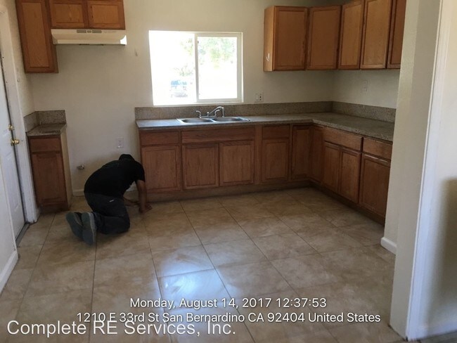 Foto del edificio - 1210 E 33rd St