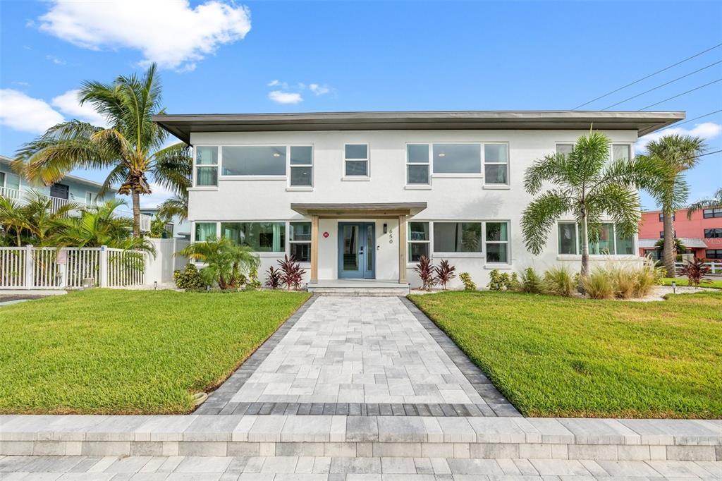 Foto principal - 650 70th Ave