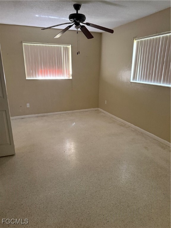 Building Photo - 2210 E 6th St