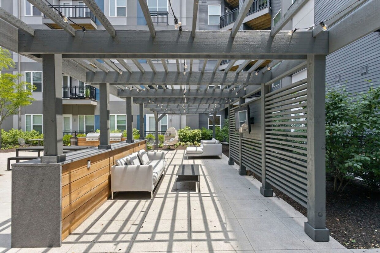 Foto principal - 520 E Washington St