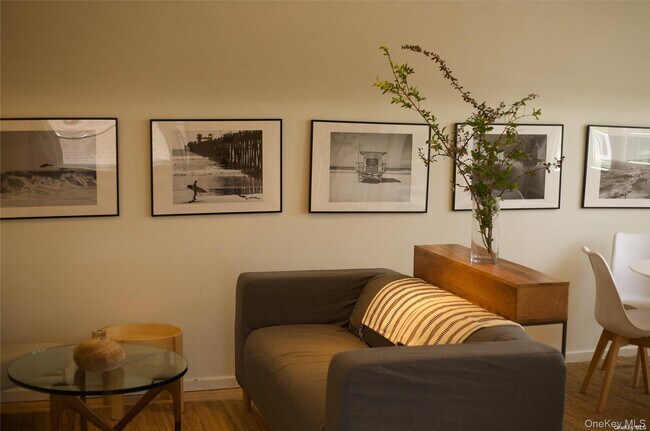 Foto del edificio - 545 E Park Ave