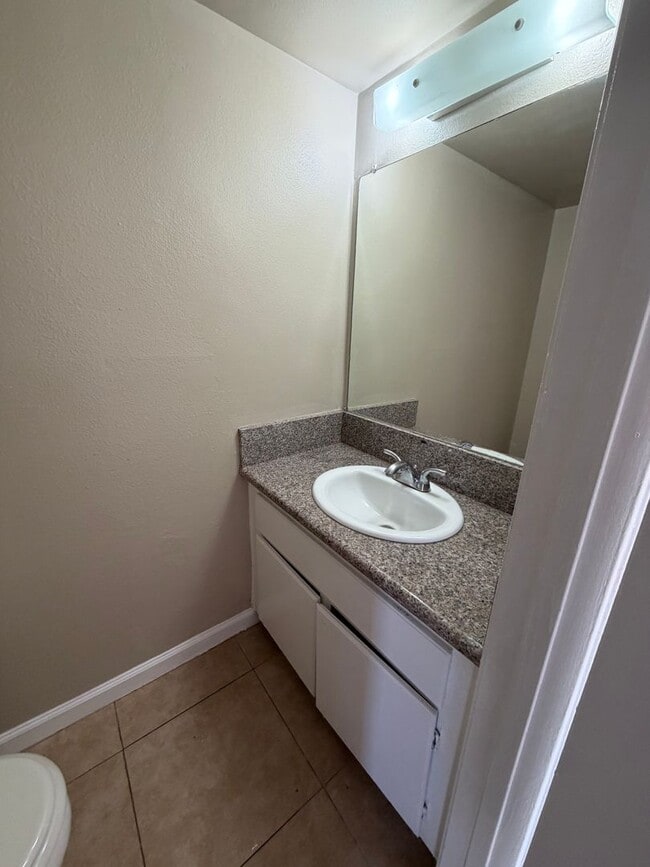 Foto del edificio - Camarillo Street