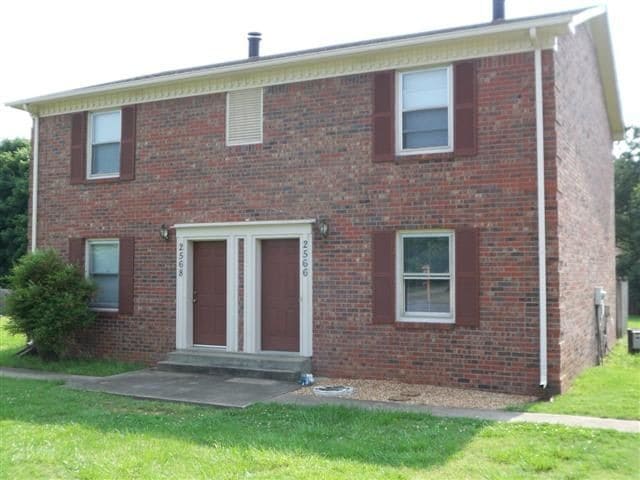 Primary Photo - 2BR/1.5BA Townhome near Oakland