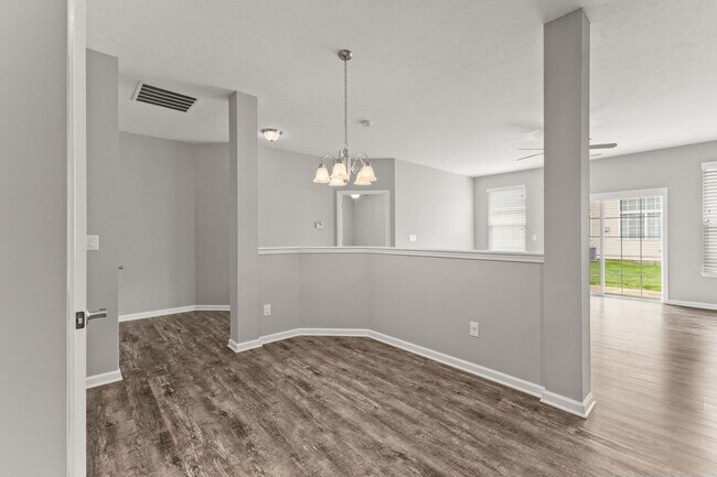 Building Photo - 2-Bed, 2-Bath Beautiful Home Available Now!