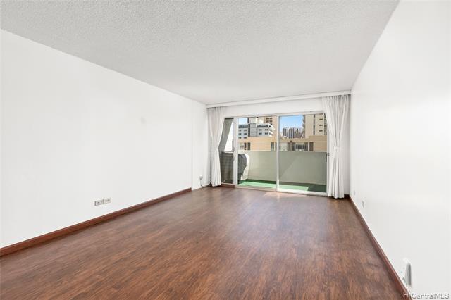 Foto del edificio - 2421 Ala Wai Blvd