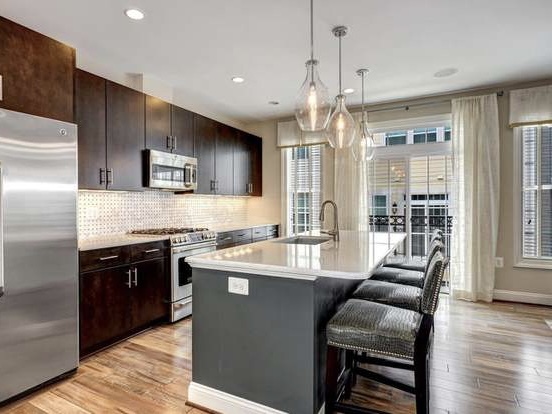 Foto del edificio - 806 N Wakefield St