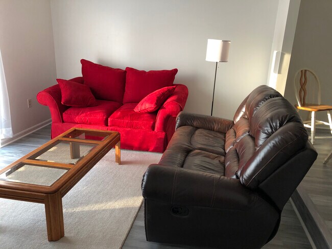 Living Room - 318 Cobble Creek Curv