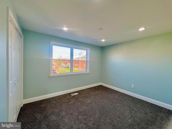 Building Photo - 4045 St Monica Dr