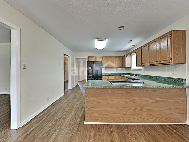 Foto del edificio - 1112 Oak Haven Rd