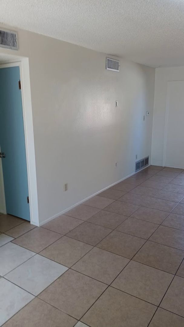 Foto del edificio - 2842 N Los Altos Ave