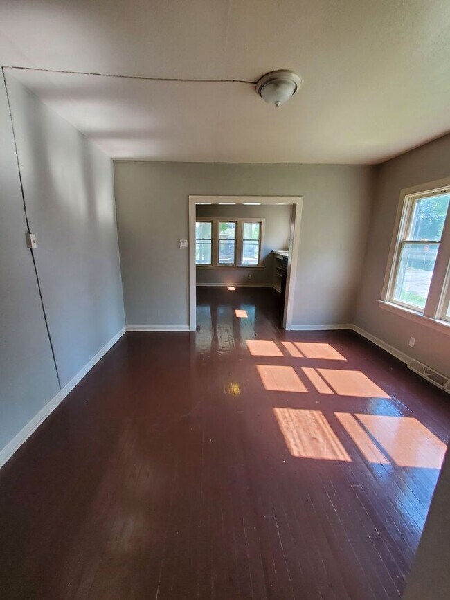 Foto del edificio - 2203-2205 W Melvina St. (Duplex)(ACE PROPERTY)