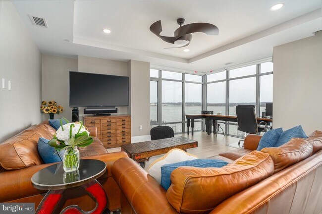 Foto del edificio - 310 Strand St
