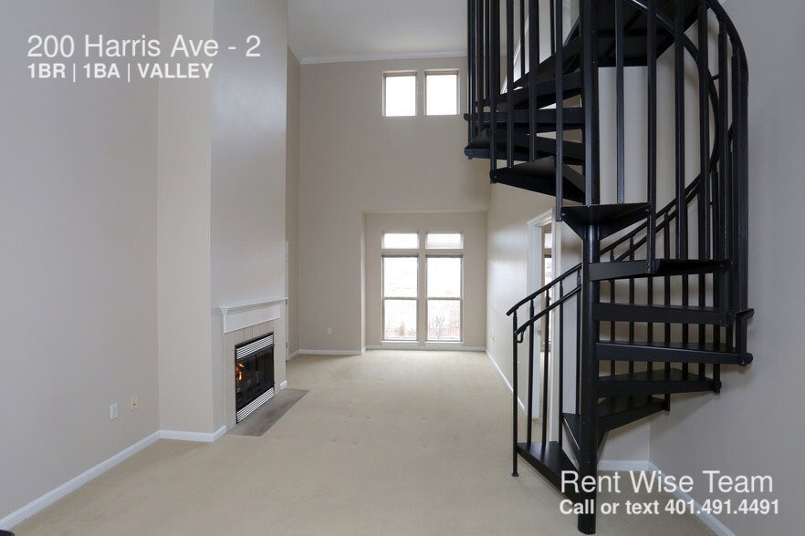 Primary Photo - 200 Harris Ave