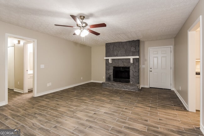 Building Photo - 6492 Will Dupree Ln