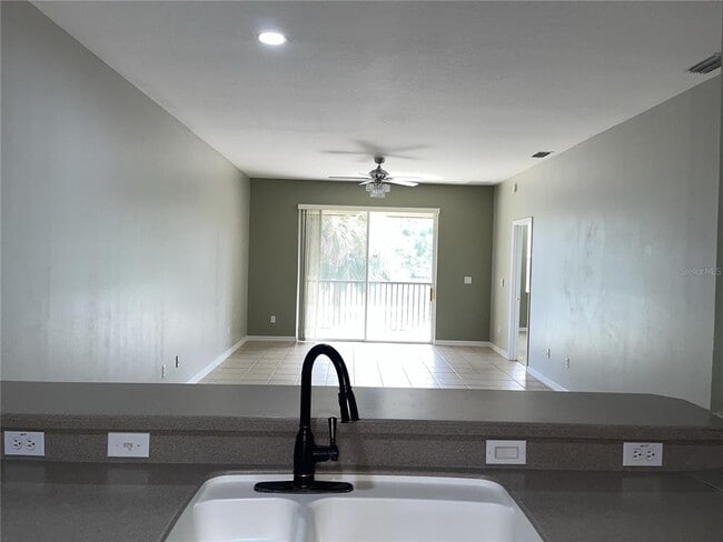 Building Photo - 9429 Myrtle Creek Ln