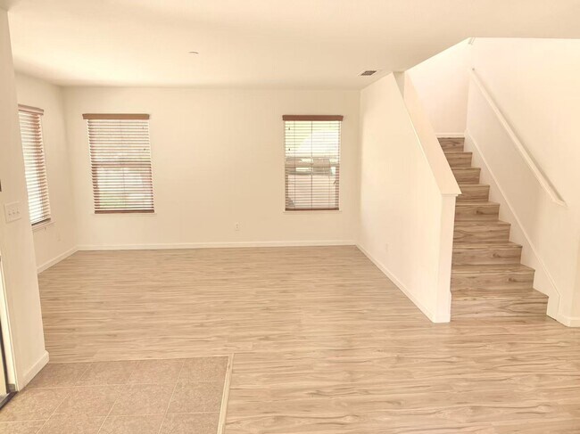 Foto del edificio - 2768 Garrett Pl