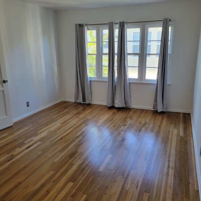 Foto del edificio - 846 12th St