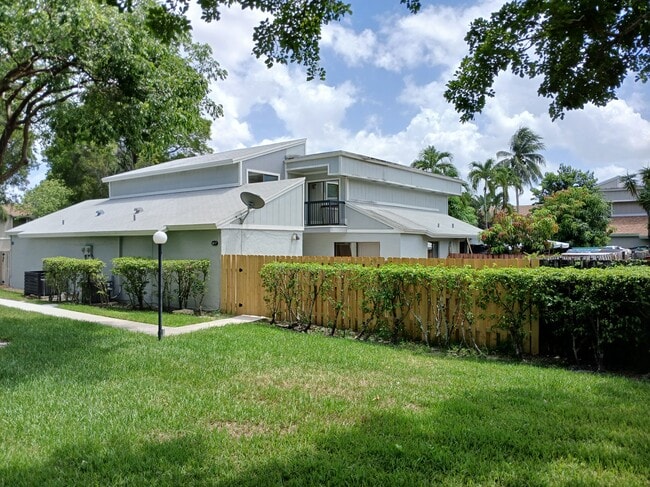 Photo - 617 NW 132nd Terrace Townhome