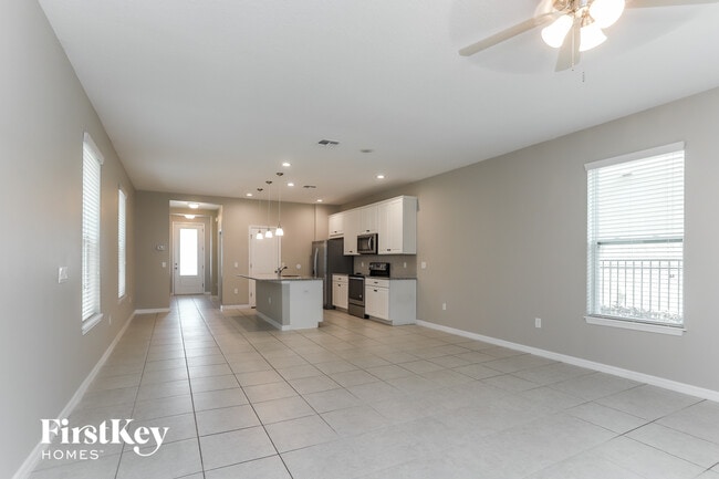 Foto del edificio - 7143 Bowspirit Pl