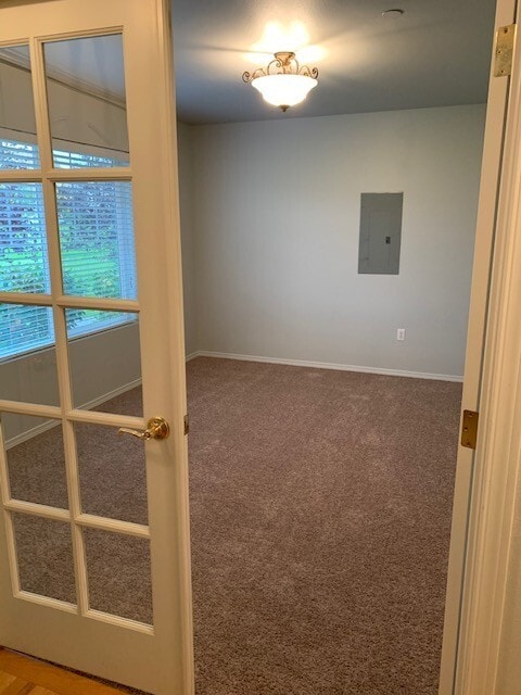 Building Photo - 3 Bedroom + Den and Loaded with Upgrades