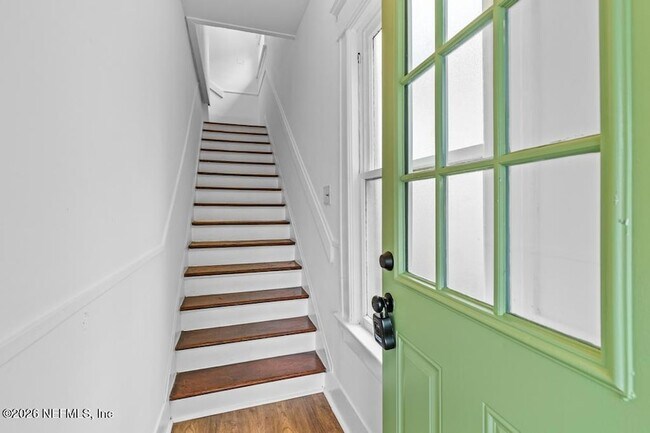 Foto del edificio - 2770 College St