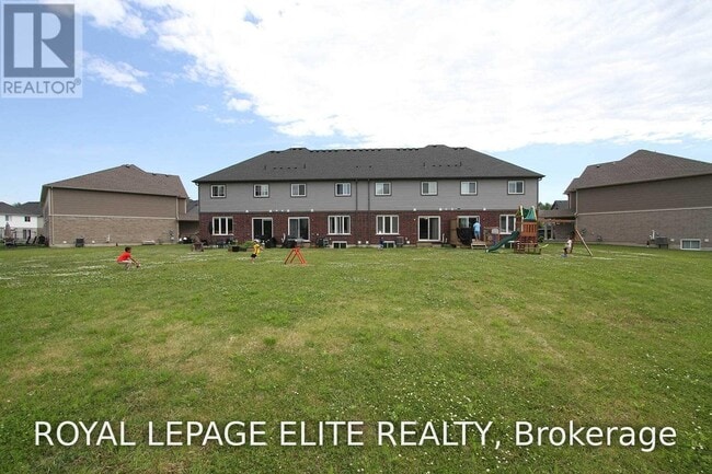 Building Photo - 8025 Cole Ct