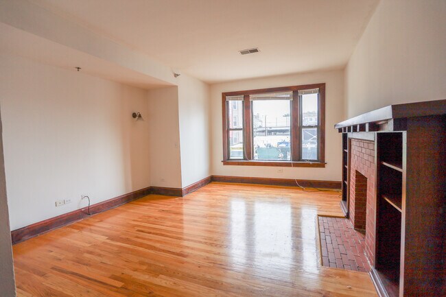 Foto del edificio - 3702 N Sheffield Ave