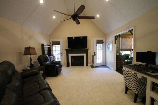 Building Photo - Exclusively Offered by Muse Realty Rentals, LLC
