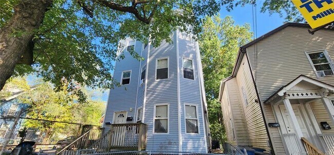 Foto del edificio - 21 Shelton Ave