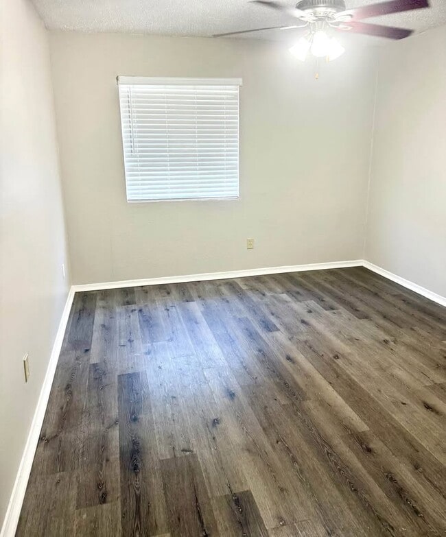 Building Photo - Biloxi Shores Apartments