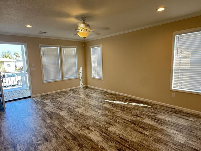 Foto del edificio - 4 Tahitian Dr