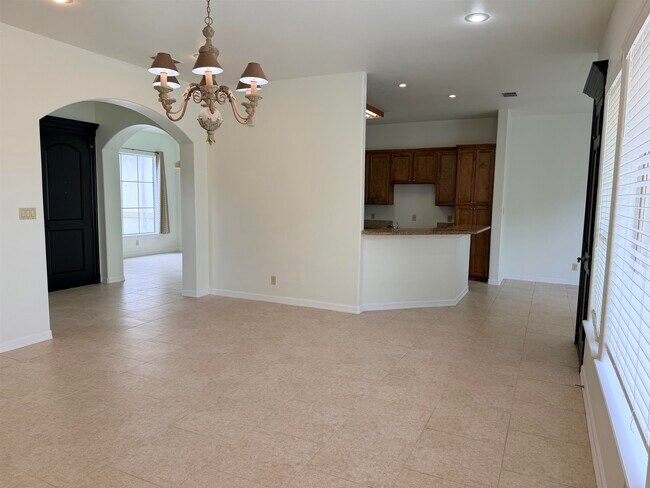 Foto del edificio - 7221 Lake Victoria Rd