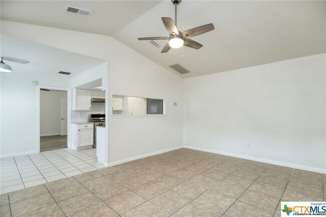 Foto del edificio - 615 Luther Dr