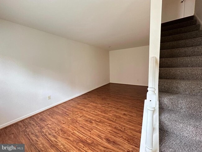 Building Photo - 9613 Hagel Cir
