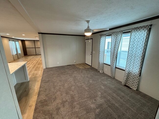 Building Photo - 194 Colorado St